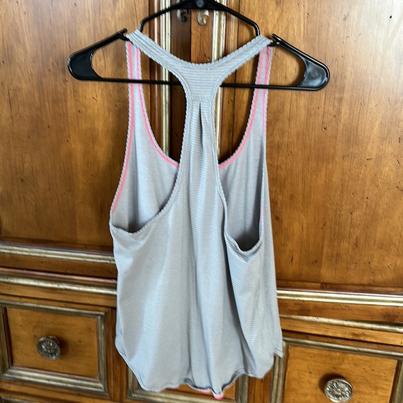 Lululemon gray striped loose muscle tank with pink trim - Picture 2 of 3